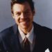 Harry Styles dá um novo passo na carreira enquanto se prepara para seguir os passos de David Bowie e Nile Rodgers na curadoria de um festival de música