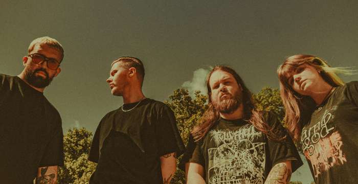 Heriot compartilha o videoclipe de “Master Of Deceit” com o lançamento do novo álbum de luxo