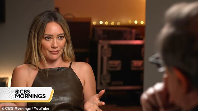 Hilary Duff CONFIRMA que a nova música é sobre o terrível afastamento da irmã Haylie