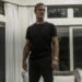 James Van Der Beek interpreta o pastor sinistro no papel final do filme - assista ao trailer de 'The Gates'