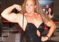 Jayne Trcka causa da morte - estrela de 'Filme de terror' morreu de doença cardíaca