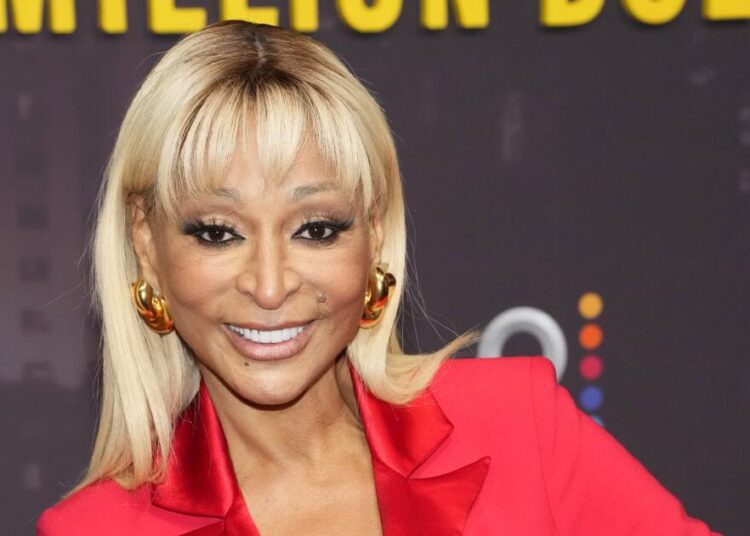 Karen Huger de 'RHOP' quebra o silêncio sobre DUI: 'Eu me curei'