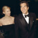 Katie Couric compartilha a entrevista final de JFK Jr. na TV e deixa as pessoas em lágrimas
