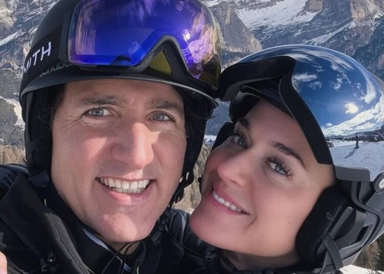 Katy Perry abraça Justin Trudeau em novas fotos – Celebrity News – Entretenimento
