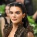 Kendall Jenner explica por que ela não tem pressa em ter filhos na casa dos trinta