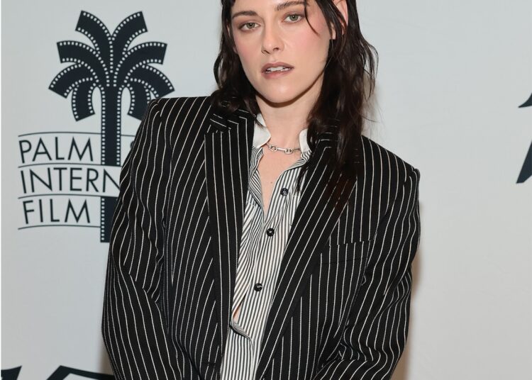 Kristen Stewart sobre se sentir assombrada pela princesa Diana