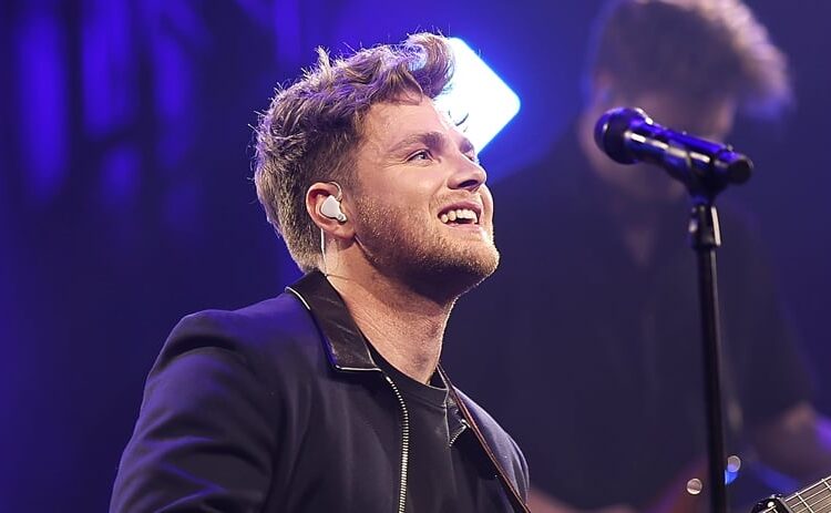 Letra de 'Fever Dream': Alex Warren lança nova música sobre se apaixonar por alguém quando está pronto para desistir do amor - ouça agora! | Alex Warren, Primeira audição, Letras, Música | Notícias e fofocas sobre celebridades | Entretenimento, fotos e vídeos