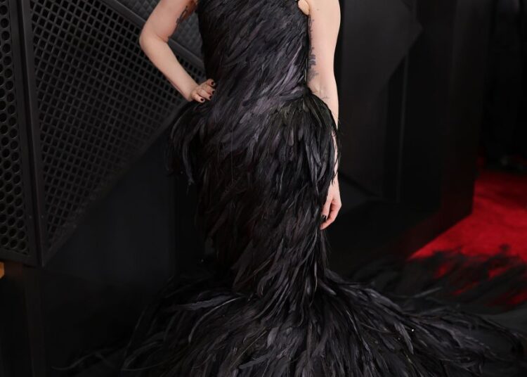 Looks no tapete vermelho do Grammy: veja quais celebridades estão mais bem vestidas