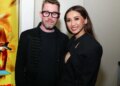 Macaulay Culkin e Brenda Song assistem ‘Home Alone’ com crianças para isso