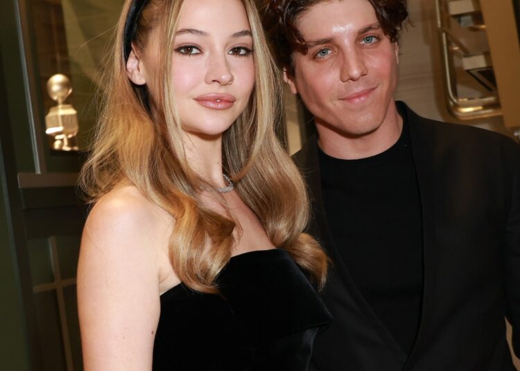 Madelyn Cline e Lukas Gage reagem a rumores de namoro