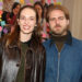 Maya Hawke se casa com Christian Lee Hutson na cerimônia do Dia dos Namorados
