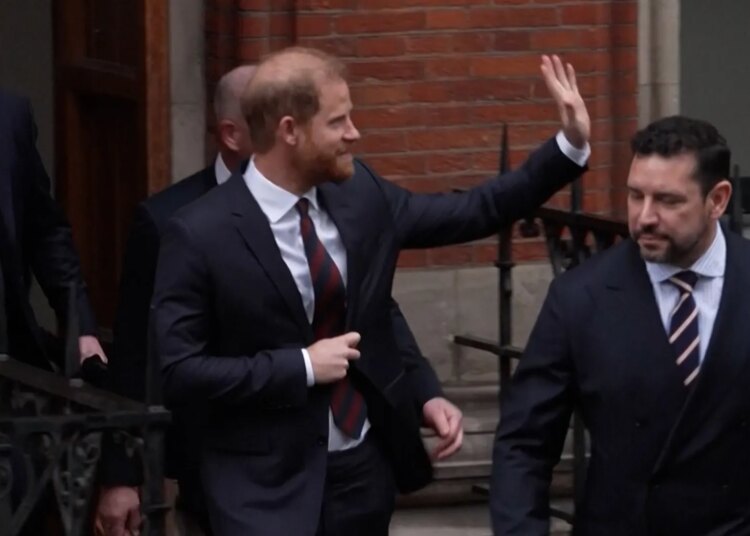 Meghan Markle e Príncipe Harry viajam para a Jordânia em visita surpresa