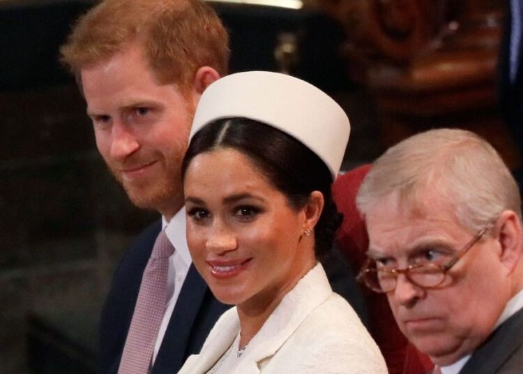 Meghan Markle 'grata' por 'escapar' da família real antes da crise - fonte