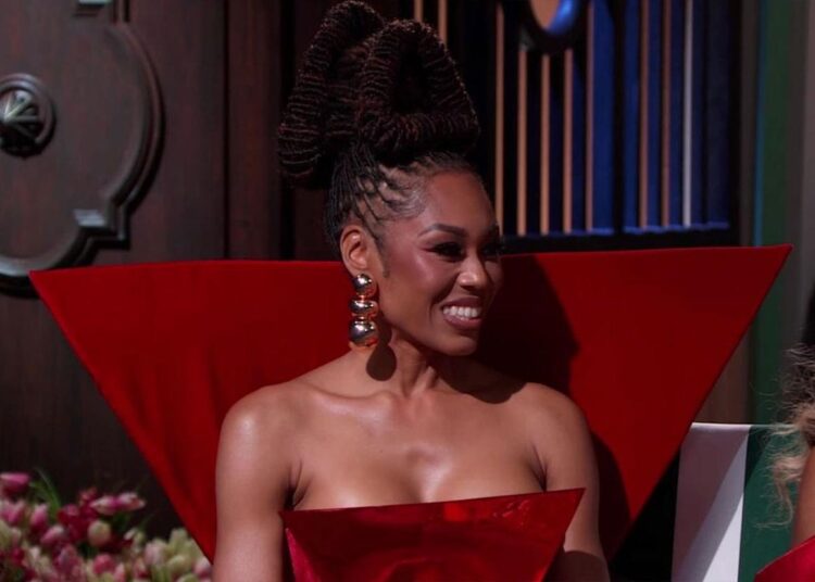 Monique Samuels traz de volta sua pasta original de recibos com código de cores para a reunião “RHOP” (exclusivo)