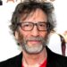 Neil Gaiman chama alegações de má conduta sexual de “campanha difamatória”