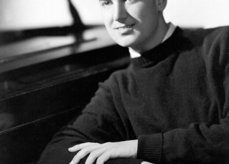 Neil Sedaka, o cantor e compositor por trás de dezenas de sucessos das décadas de 1960 e 70, morre aos 86 anos