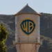 Netflix desiste de oferta de US$ 83 bilhões pela Warner Bros., abrindo caminho para acordo com a Paramount