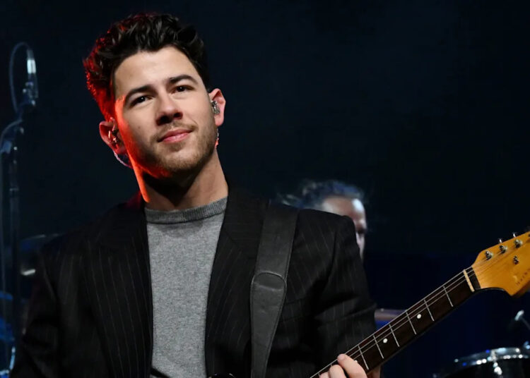 Nick Jonas lança ‘Sunday Best’ – seu primeiro álbum solo em 5 anos