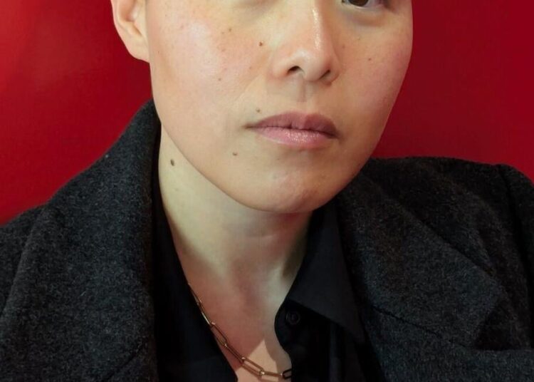 No último romance do autor de Seattle, Kim Fu, comprar uma casa é horrível | Entretenimento