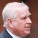 Novo escândalo de Andrew Mountbatten-Windsor: segunda vítima de Epstein afirma que ex-real em desgraça a 'explorou' no Royal Lodge antes do 'chá no palácio'