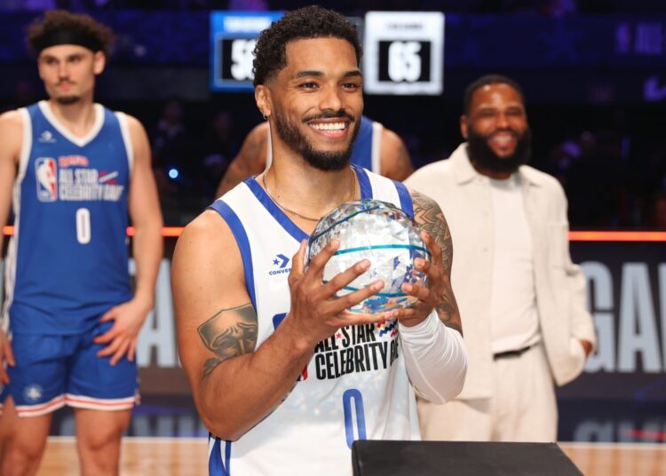 O ator Rome Flynn nomeado MVP do 2026 Ruffles Celebrity Game