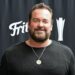 O patrimônio líquido de Lee Brice enquanto ele se apresenta no intervalo do MAGA Turning Point – Celebrity News – Entretenimento
