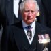 O príncipe William instou Charles e a rainha Elizabeth a 'banir' Andrew
