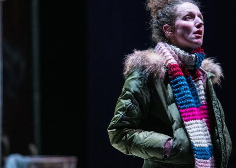 O sombrio e engraçado 'Ironbound' do Forward Theatre tem graça e coragem | Entretenimento