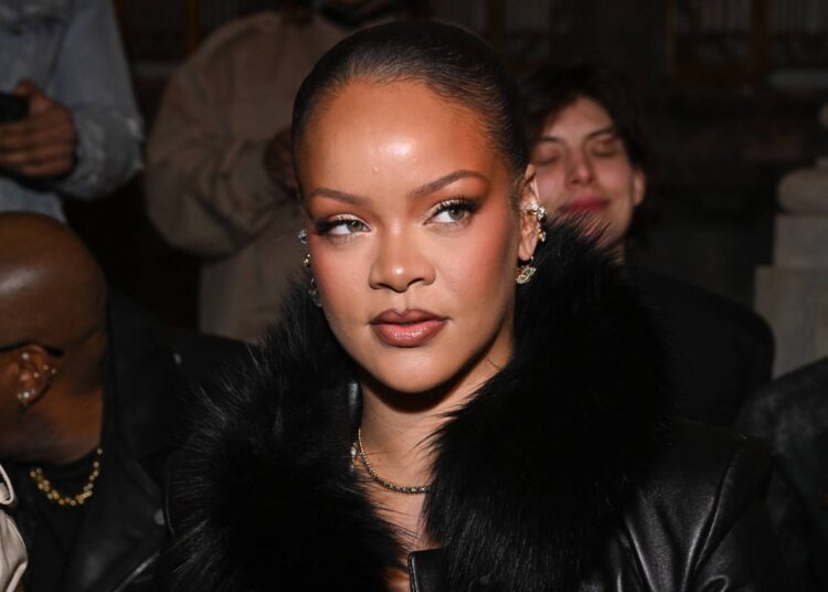 Parece que Rihanna está gravando seu novo álbum