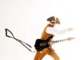 Paul Gilbert revela o vídeo oficial de “Keep Your Feet Firm and Even” no dia em que seu novo álbum WROC é lançado. – Metal Planeta Música