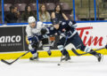 Penticton Vees derrotou Victoria Royals por 5 a 2 após primeiro período lento