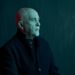Peter Gabriel compartilha nova música ‘Put the Bucket Down’