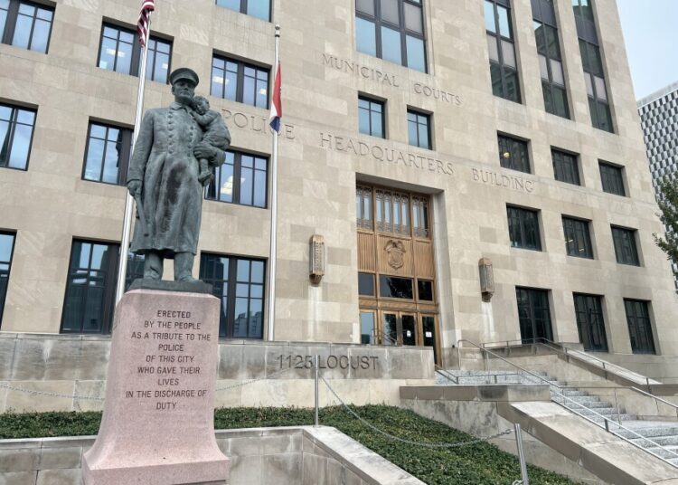Planos para o último ano do prefeito de Kansas City: um estádio Royals no centro da cidade e ainda mais financiamento da polícia | KCUR