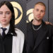 Por que Billie Eilish e Justin Bieber estão usando distintivos ICE Out no Grammy