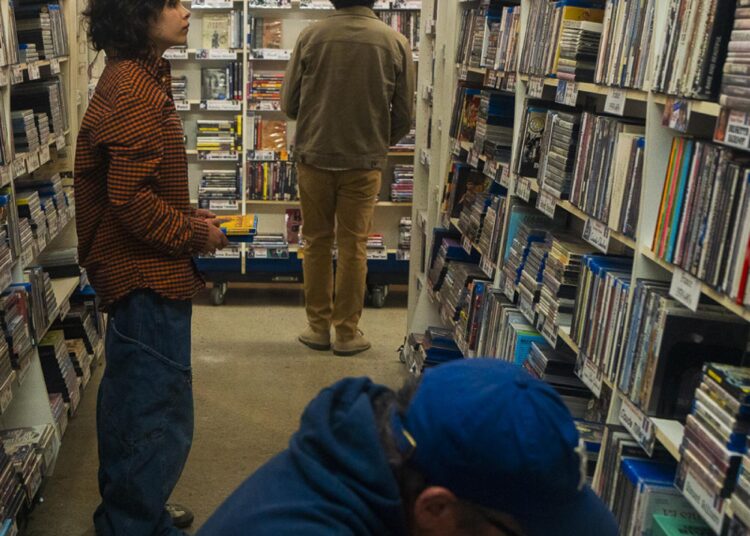 Por que a Geração Z quer comprar e alugar DVDs e Blu-rays na era do streaming