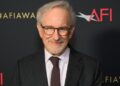 Primeira vitória no Grammy garante status raro a Steven Spielberg