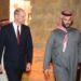 Príncipe William visita At-Turaif ao lado do príncipe herdeiro da Arábia Saudita