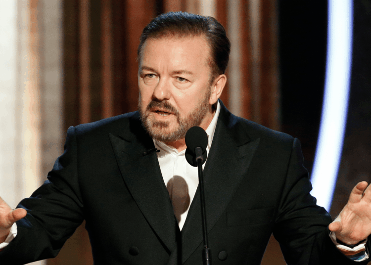 Ricky Gervais lembra as estrelas de deixarem a política fora dos discursos