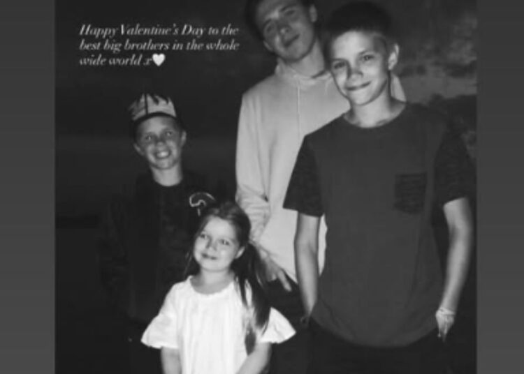 Romeo Beckham acaba de opinar sobre as consequências da família com o Brooklyn