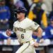Royals conquistou o ouro com a negociação fora de temporada da Isaac Collins-Brewers