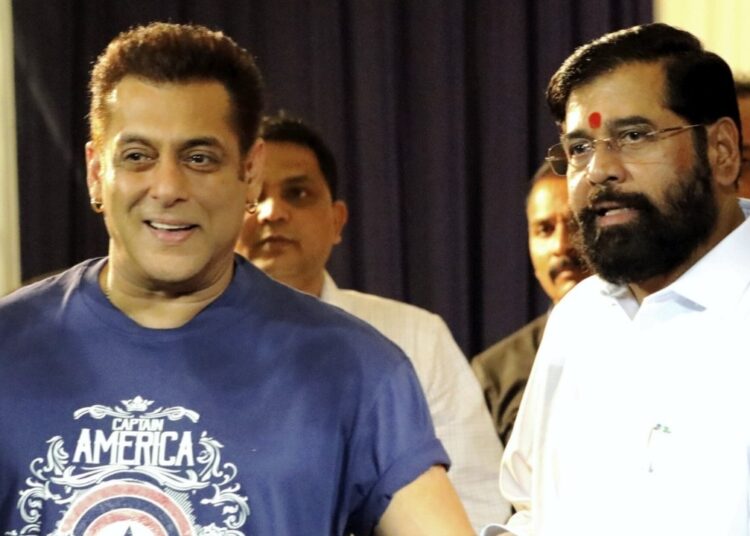 Salman Khan tem Lord Ganesha em casa: Eknath Shinde defende a visita do ator ao evento RSS