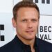 Sam Heughan provoca seu projeto “mais pessoal” até agora