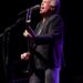 Shaun Cassidy, galã adolescente dos anos 70, retorna aos palcos em Madison | Música