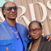 Snoop Dogg apoia a filha Cori enquanto ela lamenta a morte de seu bebê