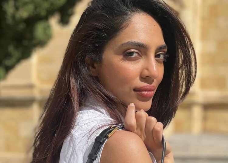 Sobhita Dhulipala destaca o jogo de relações públicas de Bollywood