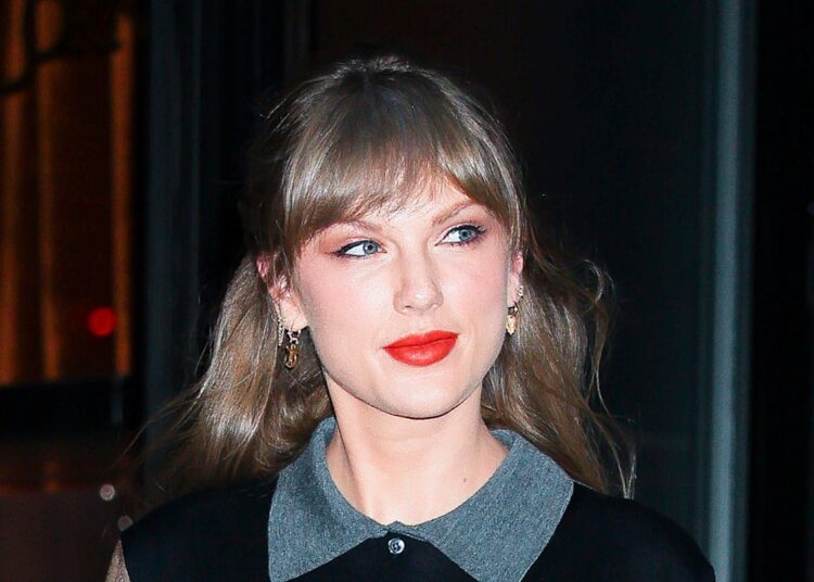 Taylor Swift leva os fãs aos bastidores do videoclipe de ‘Opalite’ com a última postagem