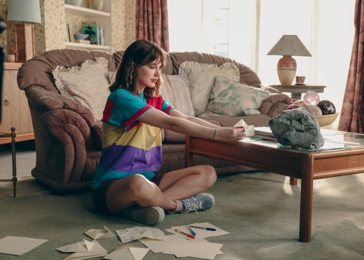 Toda a moda vintage no videoclipe “Opalite” de Taylor Swift