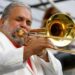 Willie Colón, pioneiro da música salsa, morre