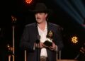 Zach Top ganha o novo melhor álbum country tradicional do Grammy