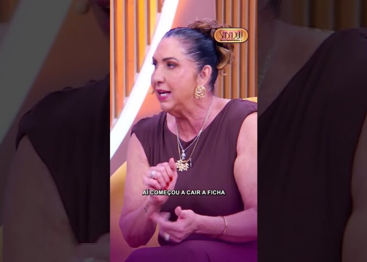 Cartomante previu o sucesso 🔮 #sbt #sabadoucomvirginia #virginia